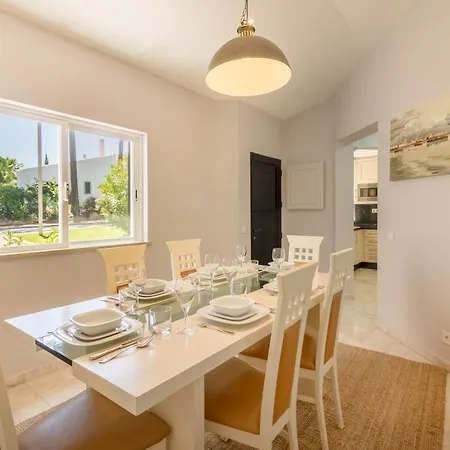 Vale Do Lobo Premium