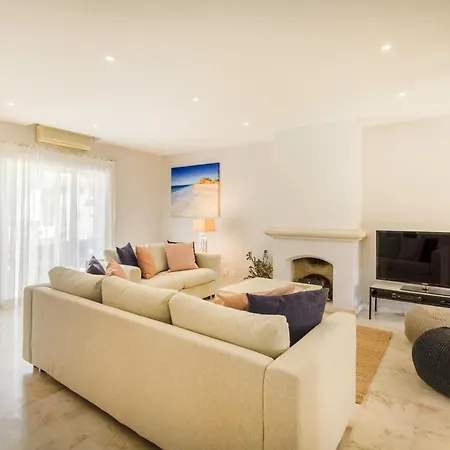 Vale Do Lobo Premium